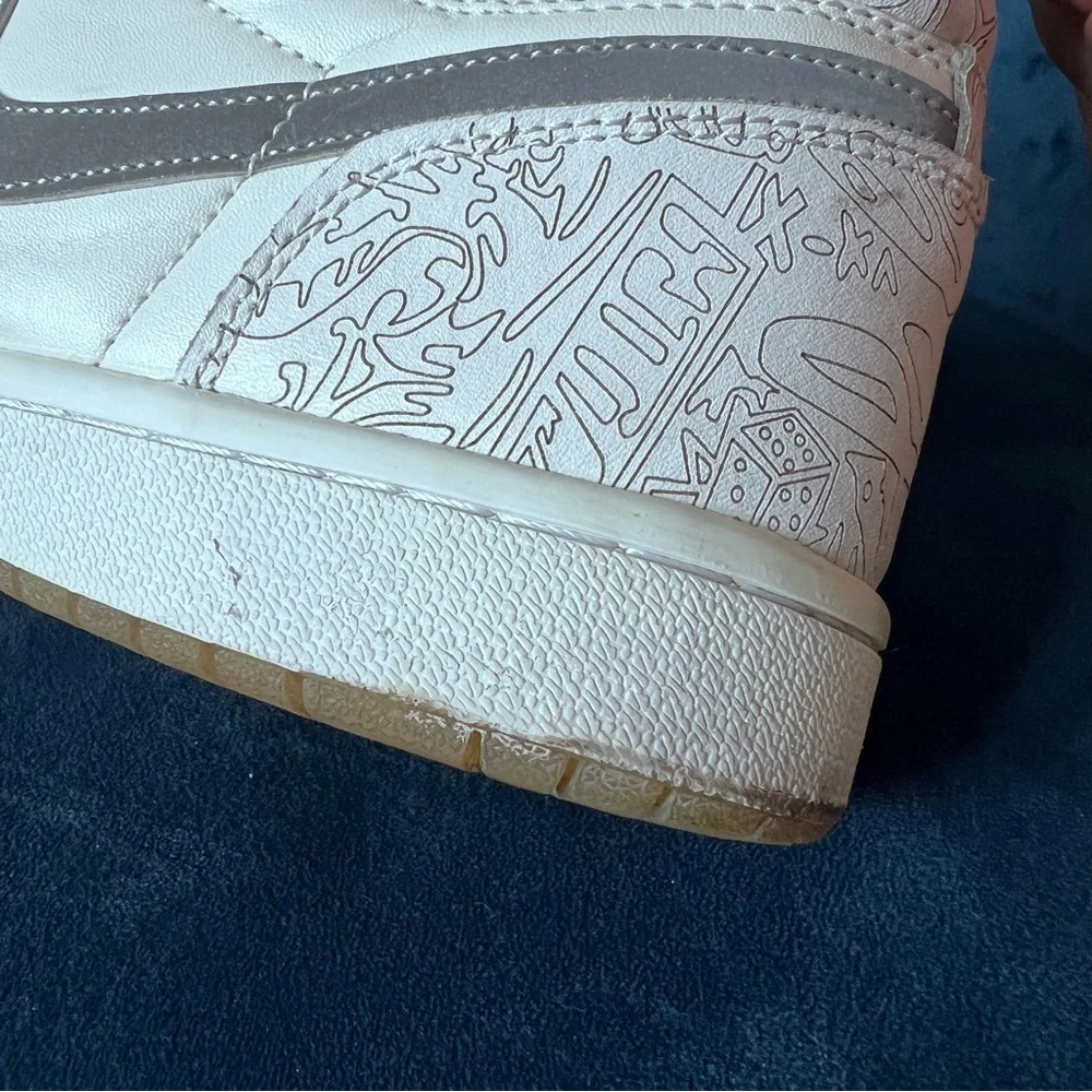 Jordan Mens High-Top Sneakers in White and Light Gray